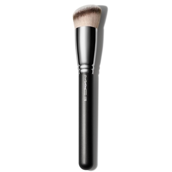New MAC 170 SYNTHETIC ROUNDED SLANT FOUNDATION BRUSH $42 - Picture 1 of 4
